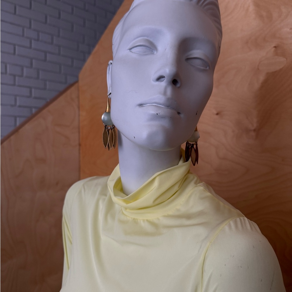 Dries Van Noten Light Yellow Sheer turtleneck - Picture 5 of 9